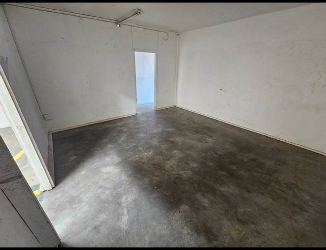 340M² WAREHOUSE FOR SALE IN ANDERBOLT